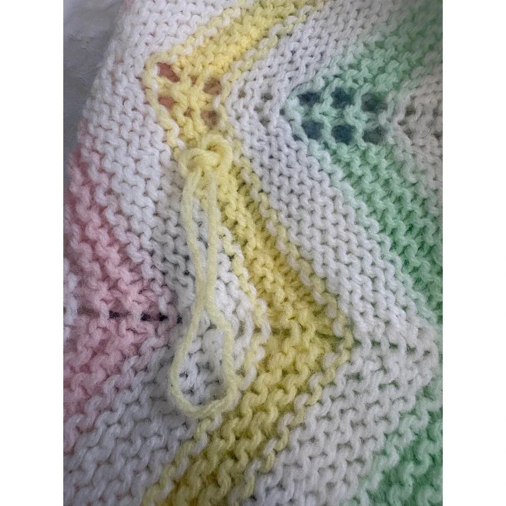 Crochet Knitted Baby Blanket Chevron Zig Zag Tassel Fringe READ small pull work